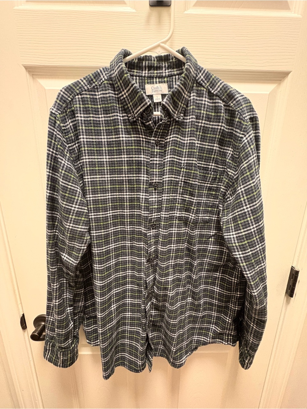 croft & barrow Men's Blue and Green Plaid Button-Down Shirt